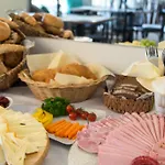 Grüner Heinrich - Bett&frühstück Frühstückspension Oberaichwald (Carinthia)