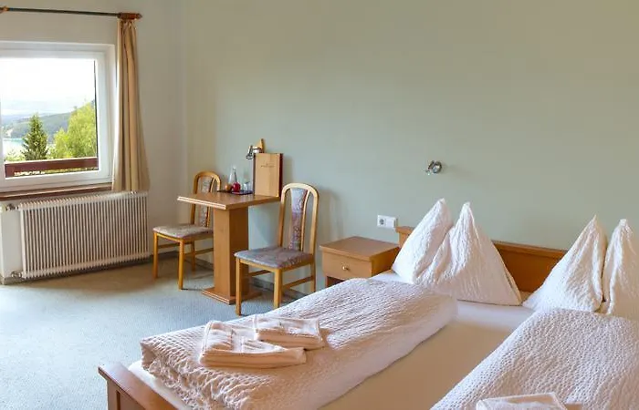 Bed & Breakfast Gruener Heinrich - Bett&Fruehstueck