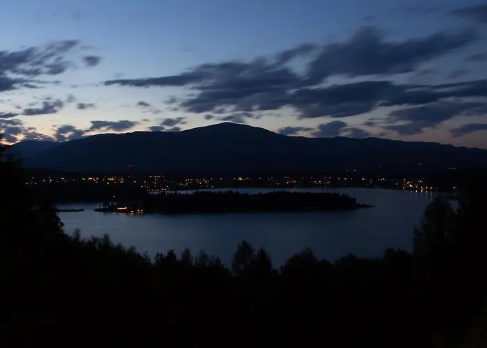 Bed & Breakfast Gruener Heinrich - Bett&Fruehstueck 3*